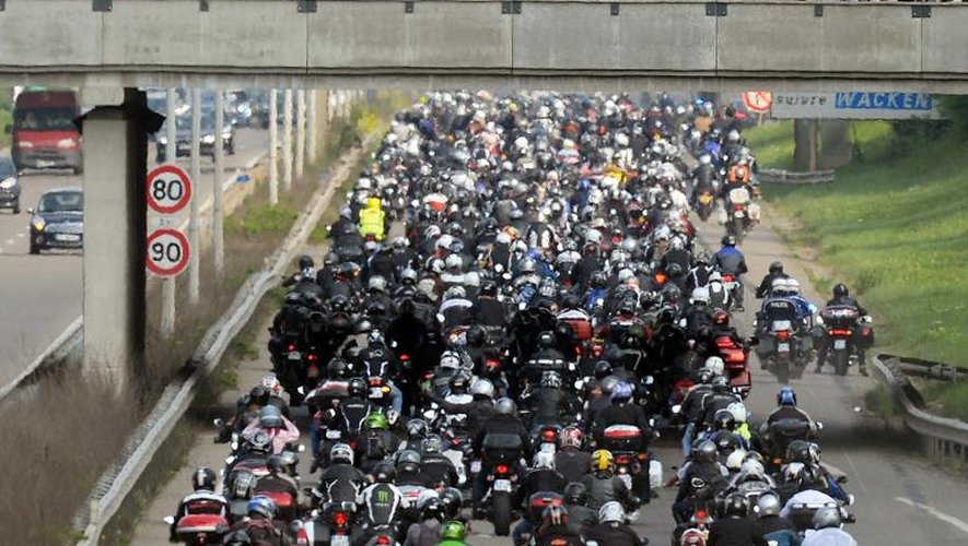 Manifestation de motards à l'entrée de Strasbourg le 12 avril 2014