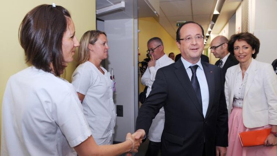 Le président François Hollande en visite à Lorient le 1er juillet 2013