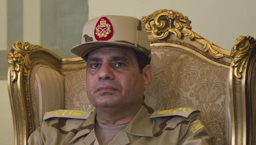 Le ministre de la Défense et chef de l'armée, le général Abdel Fattah al-Sissi, le 22 mai 2013 au Caire