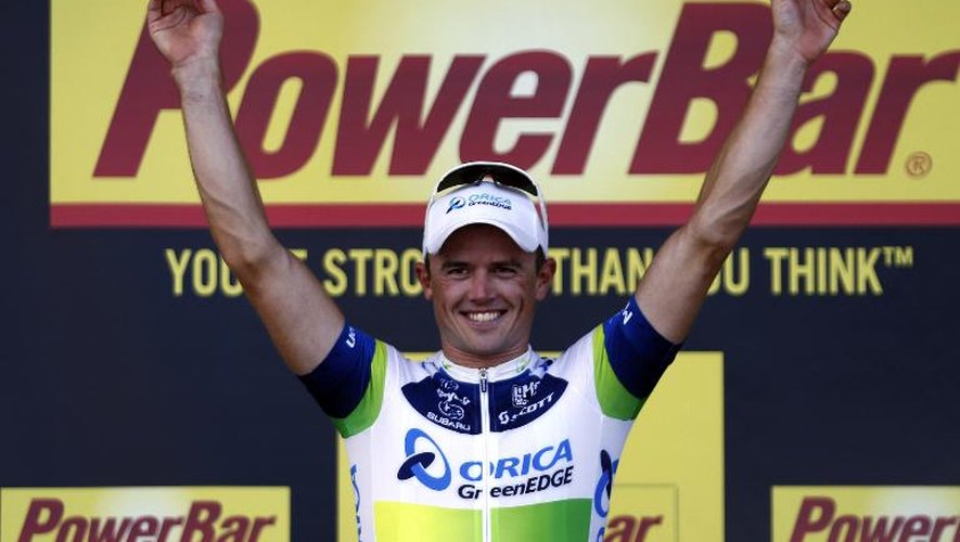 L'Australien Simon Gerrans  célèbre sa victoire lors de la 3e étape du Tour de France à Calvi, le 1er juillet 2013
