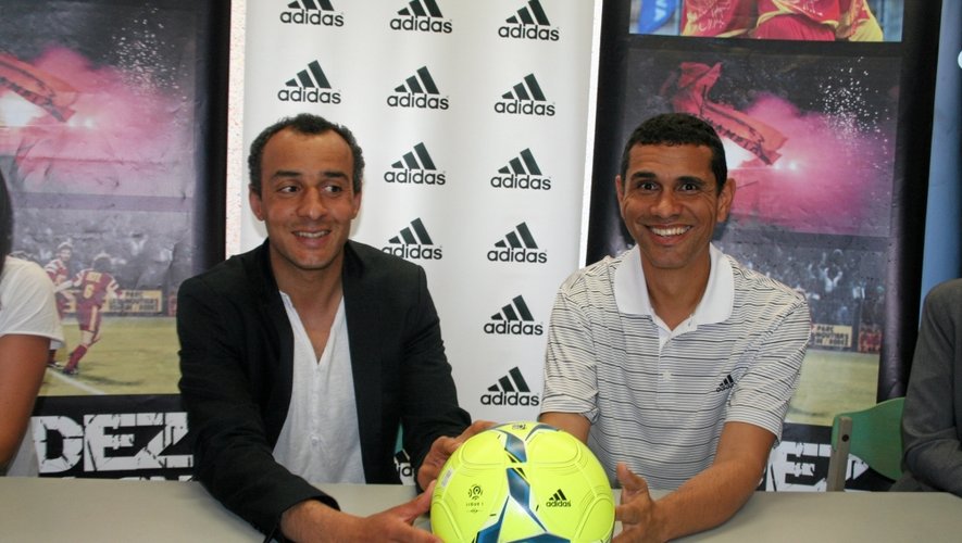 Gregory Ursule, manager du Raf, et Yvan Pierre-Charles, directeur des ventes France chez Adidas, ont signé un contrat de 3 ans.
