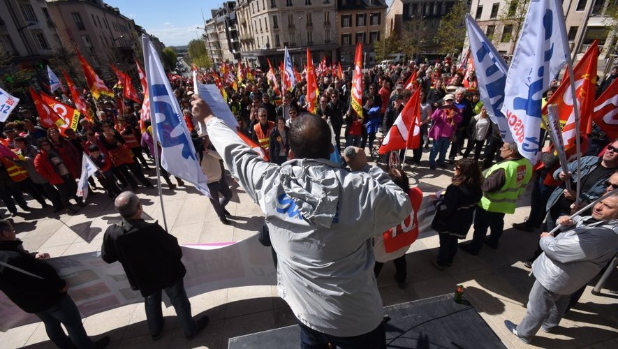 Près de 2000 personnes mobilisées à Rodez contre la loi travail