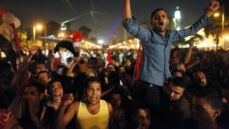 Des manifestants appellent au départ du président Morsi, au Caire le 3 juillet 2013
