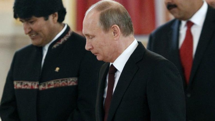 Le président bolivien Evo Morales, le président russe Vladimir Poutine et le président vénézuélien Nicolas Maduro, au Kremlin, à Moscou, le 1er juillet 2013