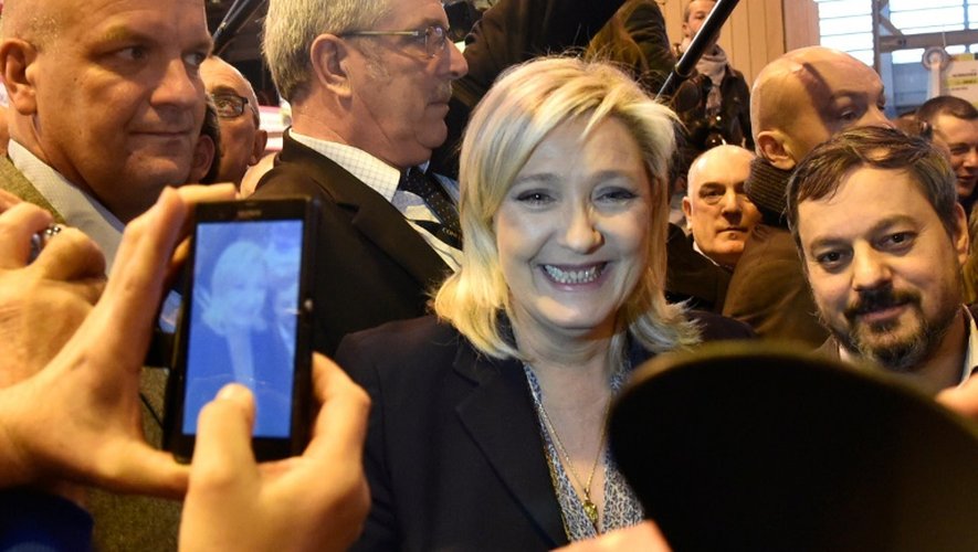La présidente du FN Marine Le Pen à Paris, le 1er mars 2016