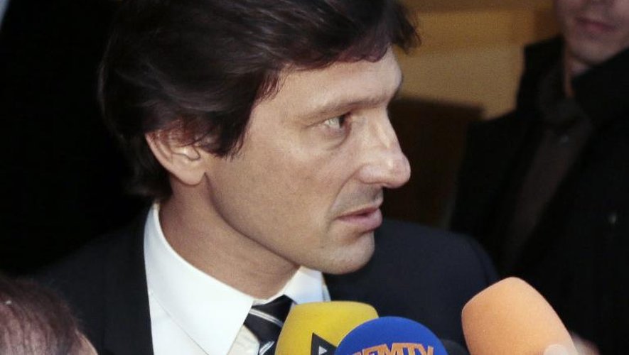 Le directeur sportif du PSG Leonardo, sortant de la commission de discipline de la LFP à Paris, le 30 mai 2013