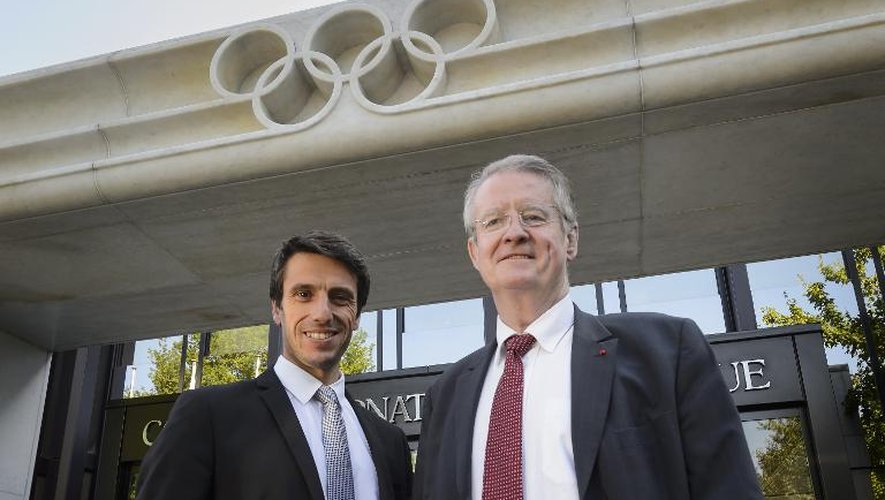 Le président du Comité olympique français Bernard Lapasset et Tony Estanguet, membre du CIO, le 3 juin 2015 à Lausanne