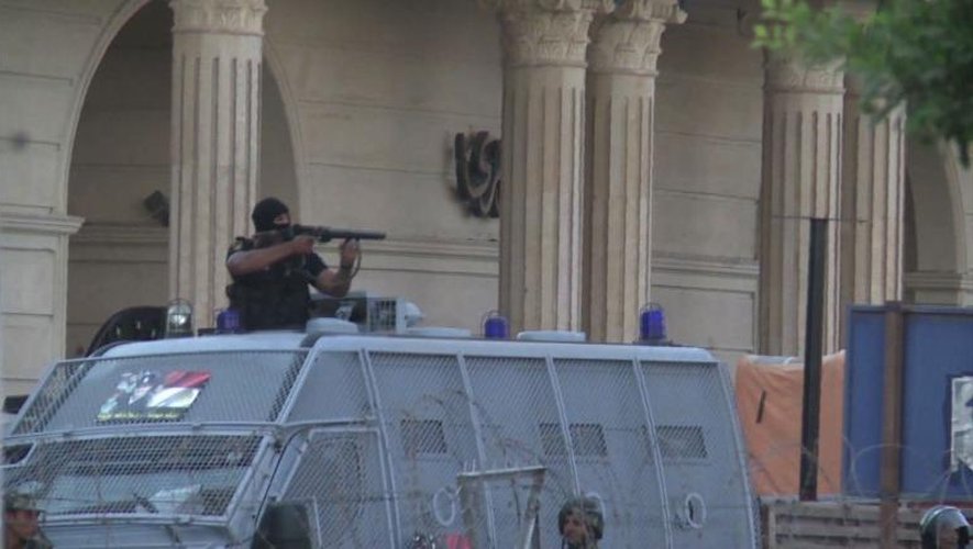 Egypte: 3 morts dans les tirs entre armée et pro-Morsi au Caire