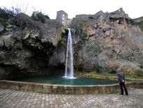 Aveyron: un village lutte pour retrouver sa cascade emblématique