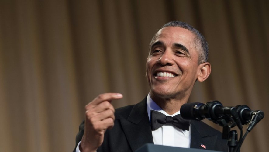 Le président Barack Obama lors du traditionnel dîner de l'Association des correspondants de la Maison Blanche (WHCA) le 30 avril 2016 à Washington