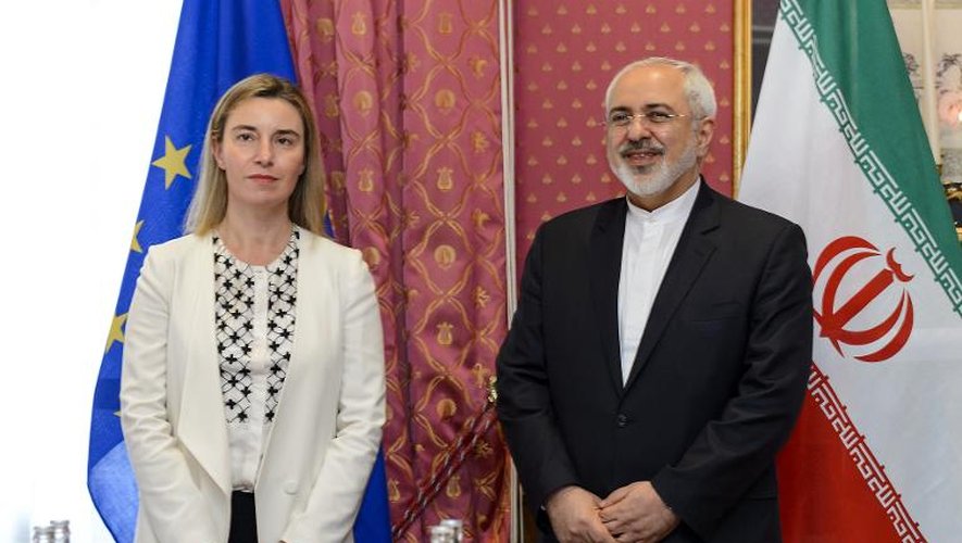La chef de la diplomatie de l'Union européenne, Federica Mogherini et le ministre iranien des Affaires étrangères Javad Zarif à Lausanne, le 29 mars 2015