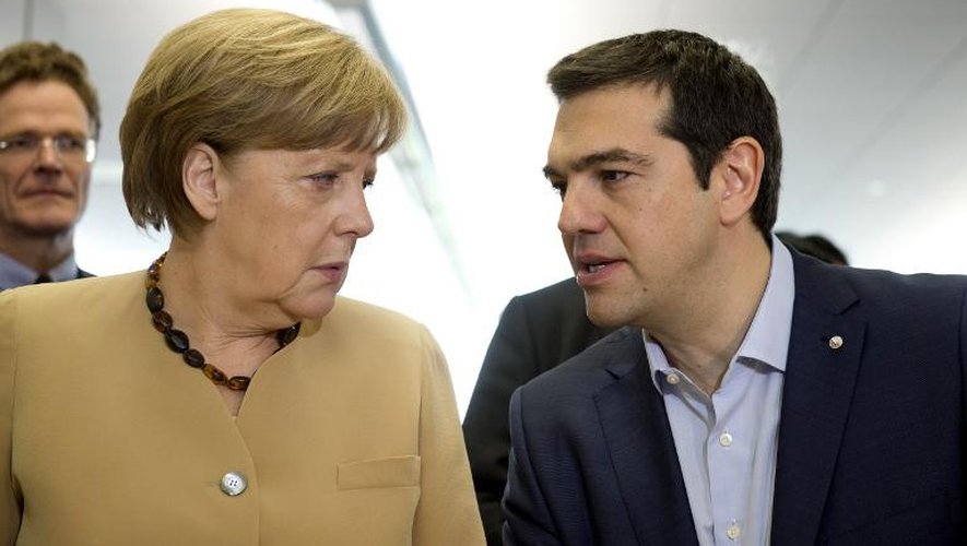 La chancelière allemande Angela Merkel et le Premier ministre grec Alexis Tsipras le 22 mai 2015 à Riga