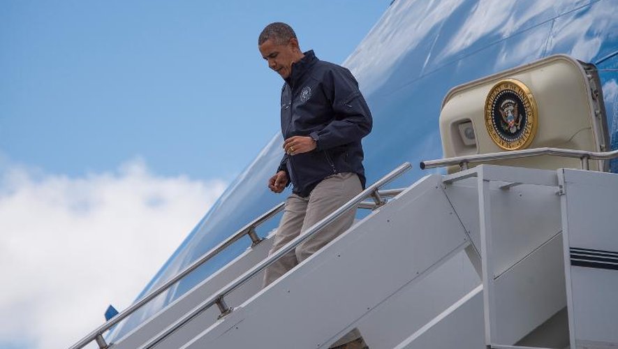 Barack Obama le 22 avril 2014, à son arrivée à Oso, dans l'Etat de Washington (ouest des Etats-Unis), d'où il part ensuite pour une tournée au Japon, Corée du sud, Philippines et Malaisie