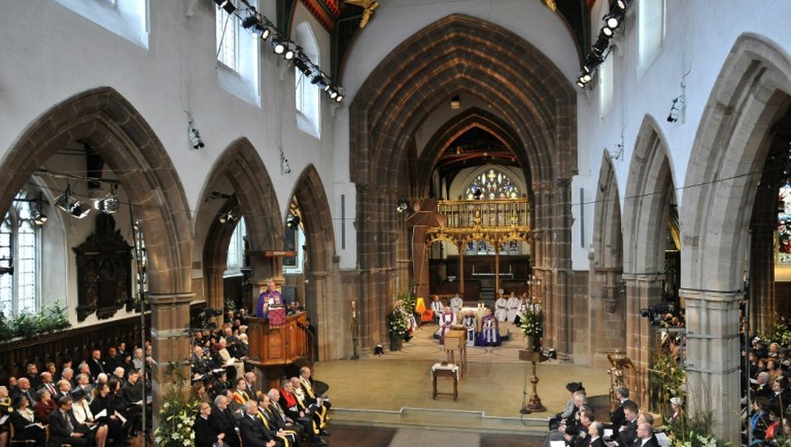 L'enterrement du roi d'Angleterre Richard III, le 26 mars 2015 à la cathédrale de Leicester, 530 ans après sa mort sur un champ de bataille