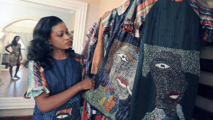 La créatrice nigériane Lanre Da Silva Ajayi dans sa boutique à Lagos, le 14 juin 2013