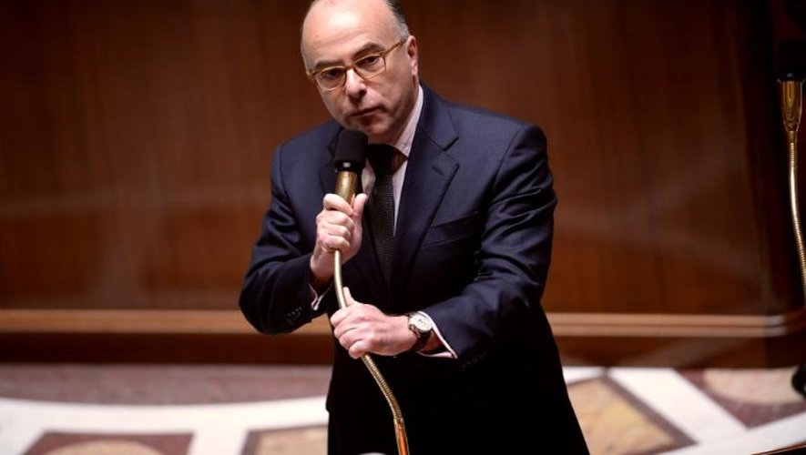 Le ministre du Budget Bernard Cazeneuve à l'Assemblée nationale, le 23 avril 2013