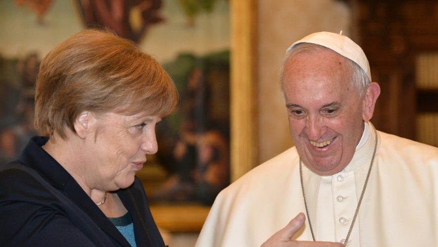 La chancelière allemande Angela Merkel lors d'une audience privée avec le pape François, le 6 mais 2016 au Vatican