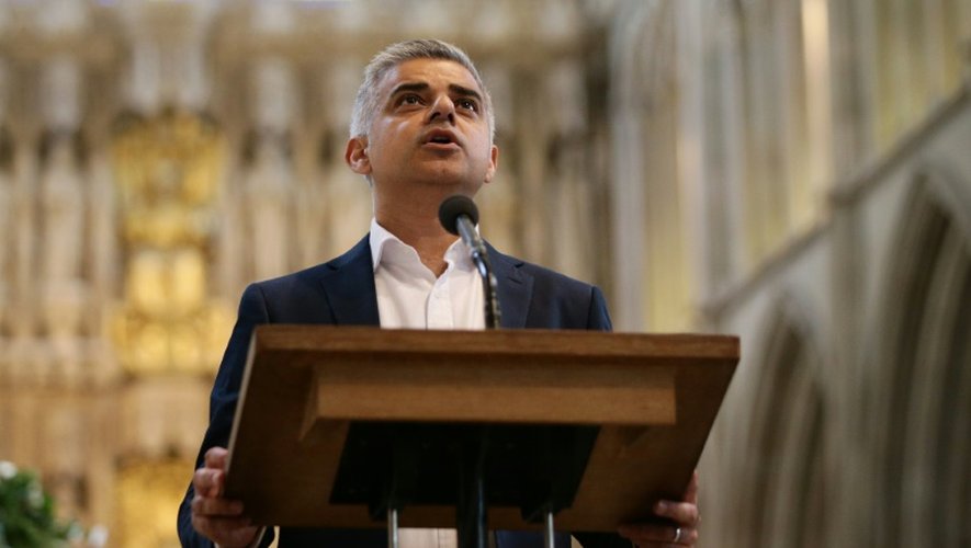 Le nouveau maire de Londres Sadiq Khan, lors de sa cérémonie d'investiture à la cathédrale de Southwark, à Londres, le 7 mai 2016
