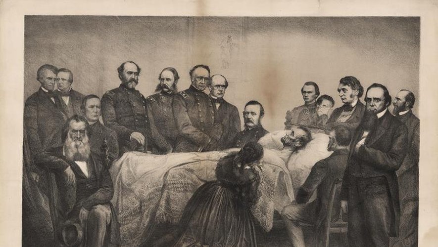 "Death Bed of Lincoln", litographie publiée le 15 avril 2015 par la Bibliothèque du Congrès à Washington pour le 150e anniversaire de l'assassinat d'Abraham Lincoln à la fin de la guerre de Sécession qui a mis fin à l'esclavagisme aux Etats-Unis