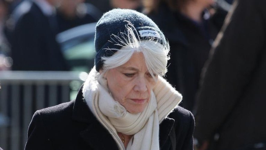La chanteuse française Françoise Hardy lors des funérailles du compositeur-interprète Alain Bashung, le 20 mars 2009, à Paris