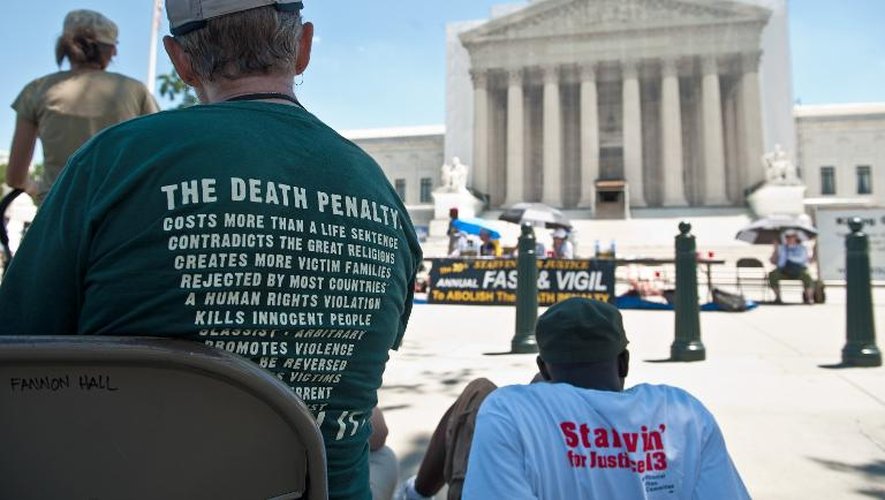 Manifestation contre la peine de mort le 29 juin 2013 devant la Cour suprême à Washington