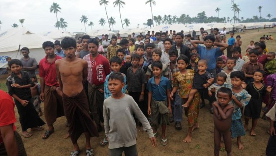 Des Rohingyas rassemblés dans un camp de déplacés à Sittwe, le 15 mai 2013 dans l'Etat de Rakhine en Birmanie