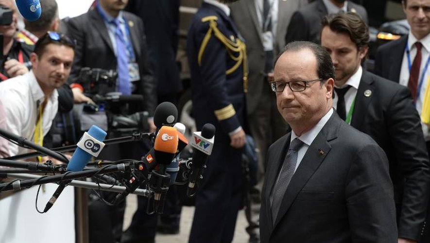Le président François Hollande à son arrivée le 25 juin 2015 à Bruxelles