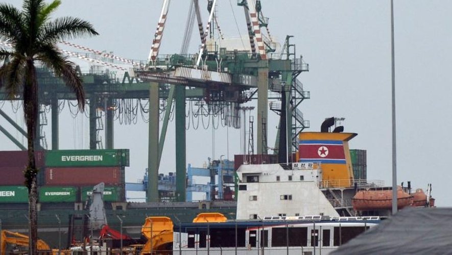 Le navire nord-coréen arraisonné au Panama et soupçonné de transporter des composants de missiles, le 16 juillet 2013