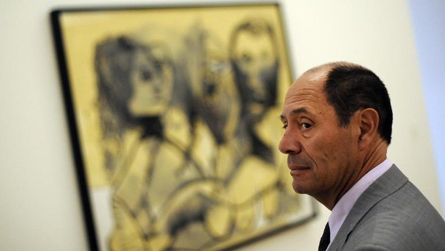 Claude Picasso, le fils de l'artiste, devant une oeuvre de son père lors d'une exposition à Bern