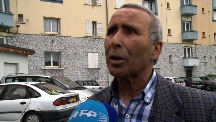 Une capture d'écran de l'AFPTV montre Ferhat Bouhabila, le père de l'Algérien expulsé, à Albertville le 1er mai 2014