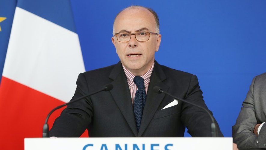 Le ministre de l'Intérieur Bernard Cazeneuve à Cannes le 9 mai 2016