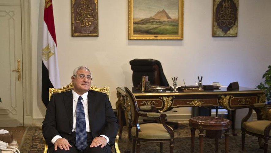Le président égyptien par intérim, Adly Mansour, le 15 juillet 2013 au palais présidentiel du Caire