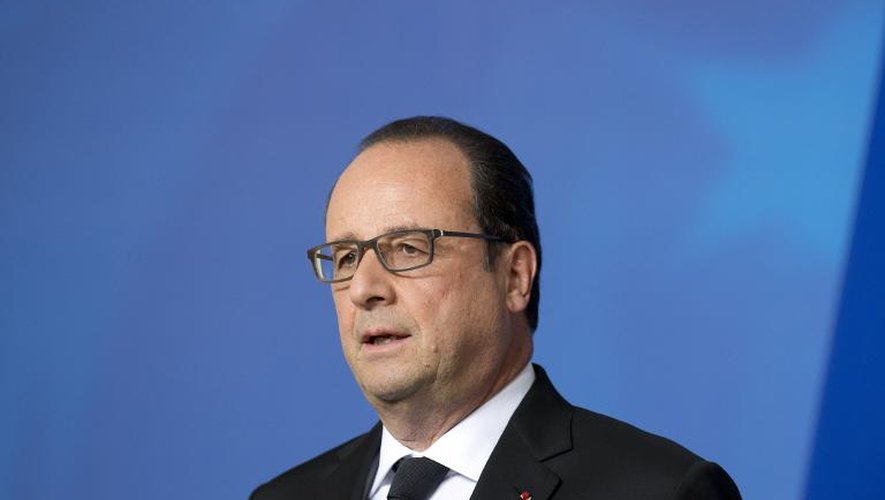 Le président François Hollande donne une conférence de presse depuis Bruxelles, consacrée à l'attentat en Isère