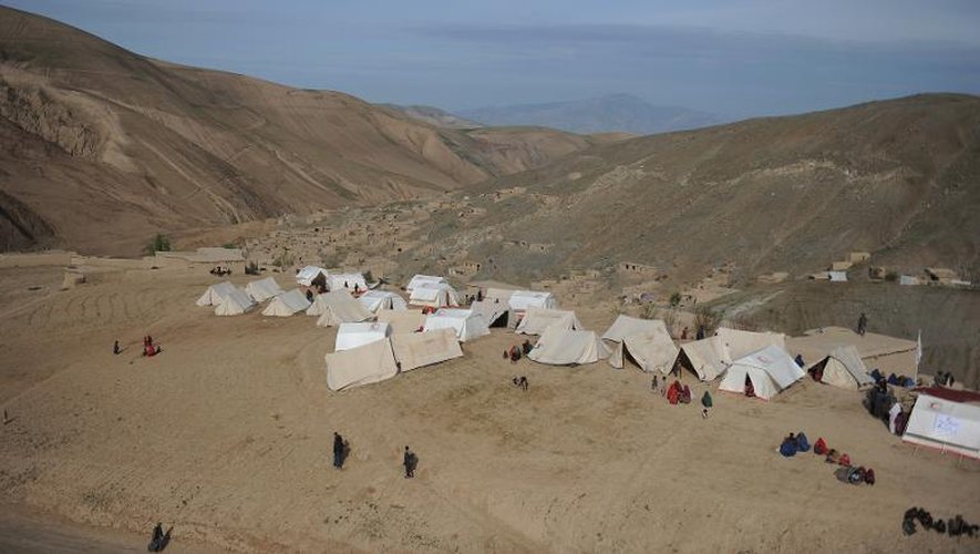 Le camp de fortune dans lequel sont hébergés les Afghans dont les villages ont été détruits par des glissements de terrain dans le district d'Argo de la province du Badakhshan, dans le nord-est du pays, le 4 mai 2014