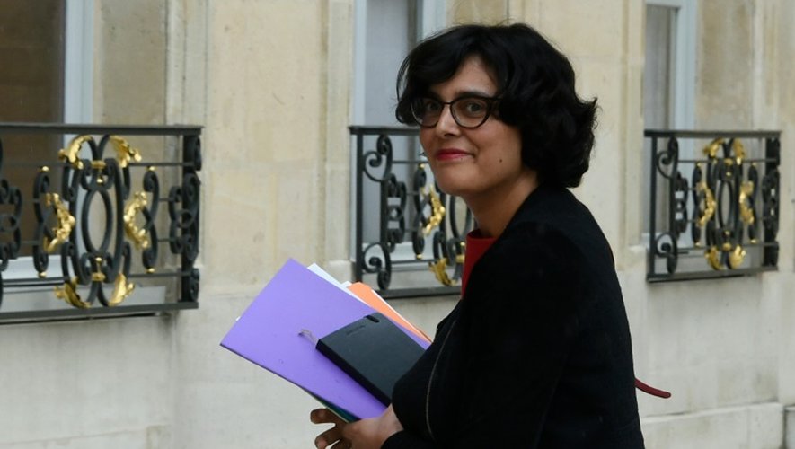 La ministre du Travail Myriam El-Khomri arrive à l'Elysée à Paris pour un conseil des ministres extraordinaire, le 10 mai 2016