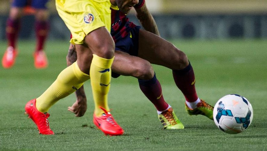 Le défenseur de Barcelone Dani Alves lors du match contre Villarreal le 27 avril 2014 à Villarreal