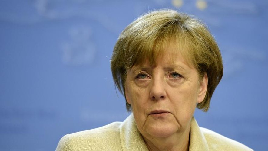 La chancelière allemande Angela Merkel donne une conférence de presse après la tenue du Conseil européen à Bruxelles, le 26 juin 2015