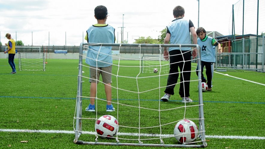 Les enfants, âgés de 8 à 14 ans, ont participé à huit séances d’une heure et demie au stade François-Niarfeix.