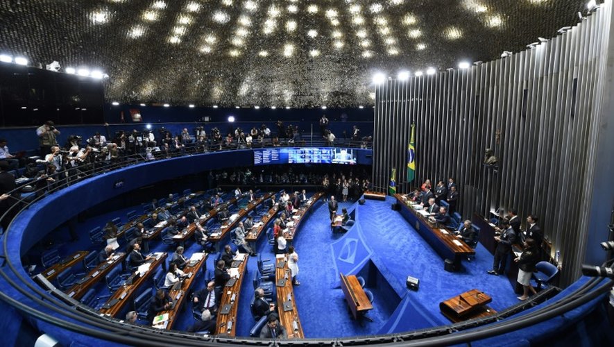 Le Sénat brésilien débat de l'ouverture du procès en destitution de la présidente Dilma Rousseff, à Brasilia le 11 mai 2016