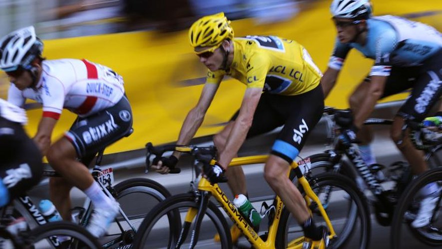 Le maillot jaune Christopher Froome lors de la dernière étape du Tour de France le 21 juillet 2013 à Paris