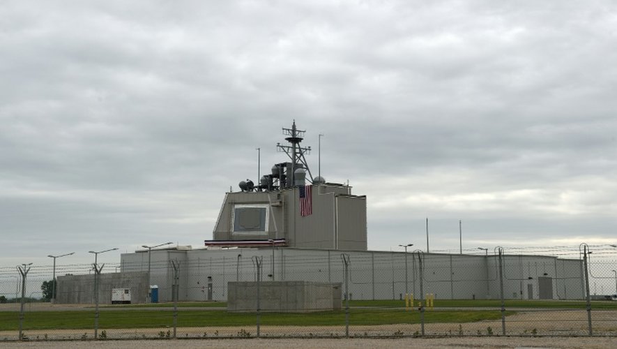 Le système antimissile américain à la base militaire de Deveselu, au sud de la Roumanie le 12 mai 2016