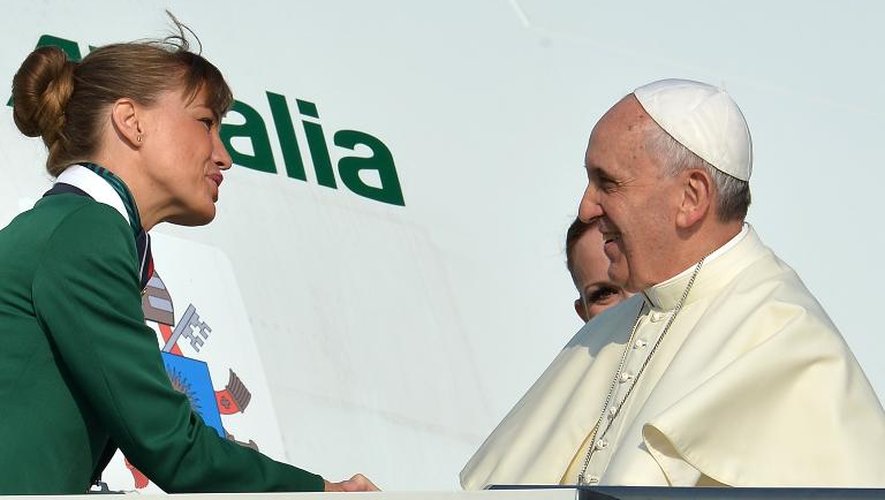Le pape François embarque le 22 juillet 2013 pour Rio de Janeiro
