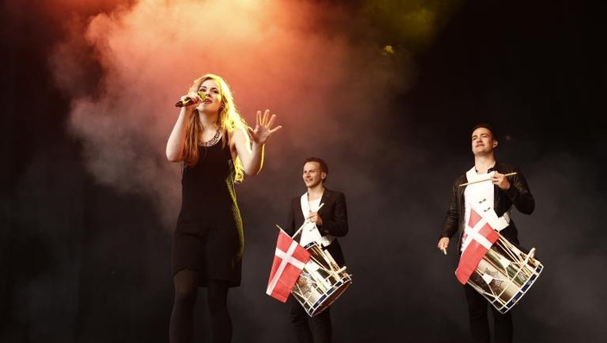 La vainqueure de l'Eurovision 2013 Emmelie de Forest se produit à Copenhague le 19 mai 2013