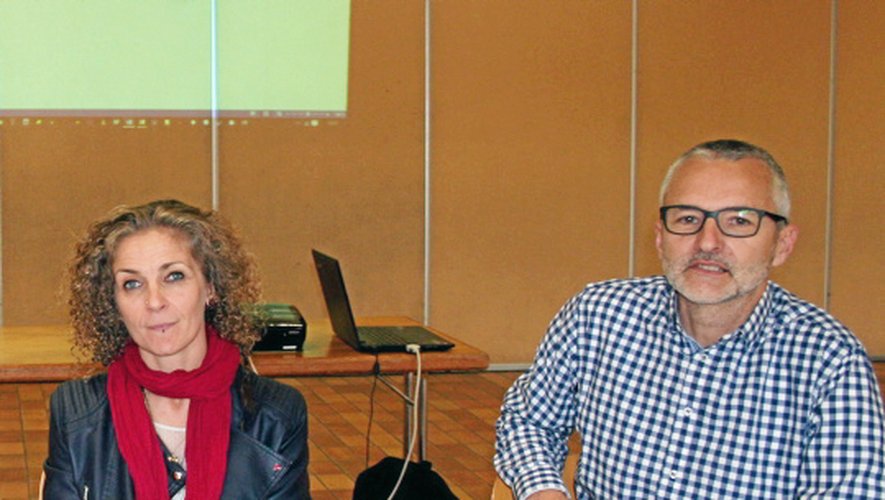 Valérie Tavernier, secrétaire départementale et Antoine Cantais, trésorier du SNUipp-FSU de l’Aveyron.