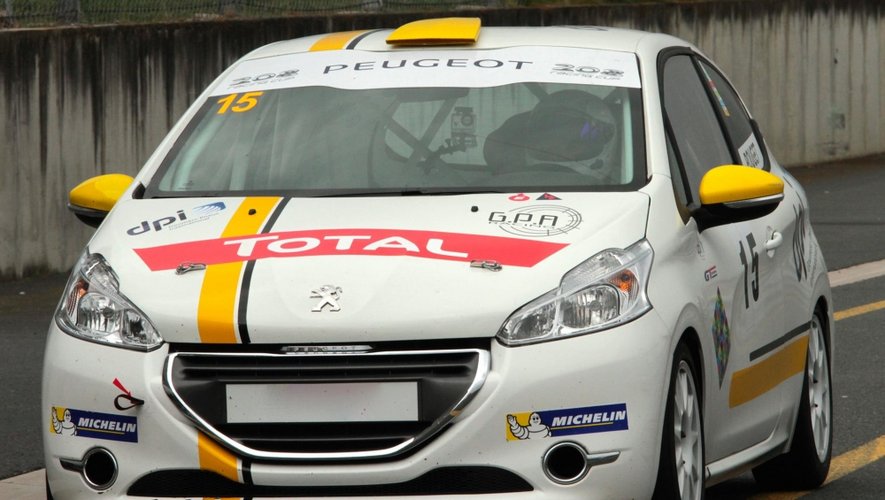 Marion Majorel court désormais dans la catégorie auto Peugeot 208 endurance.