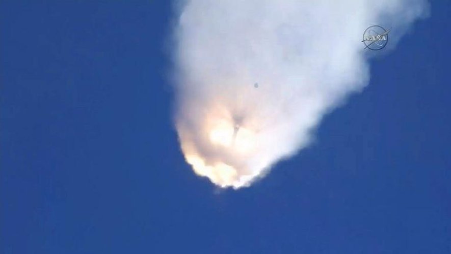 Image tirée d'une vidéo de la Nasa montrant la fusée Falcon 9 de SpaceX explosant quelques instants après son lancement depuis Cap Canaveral en Floride, le 28 juin 2015