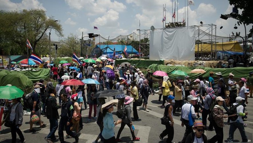 Manifestation antigouvernementale devant le siège du gouvernement à Bangkok, le 9 mai 2014