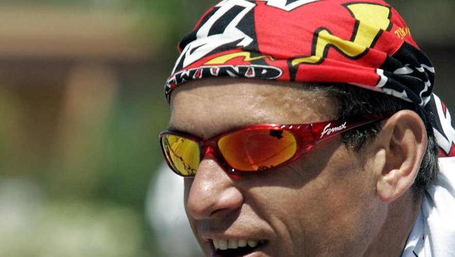 L'ancien coureur cycliste Jacky Durand, lors du Giro à Ascoli, le 19 mai 2004