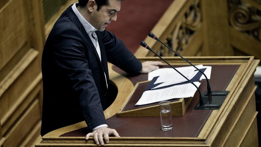 Le Premier ministre grec Alexis Tsipras prononce un discours au Parlement, à Athènes, le 28 juin 2015
