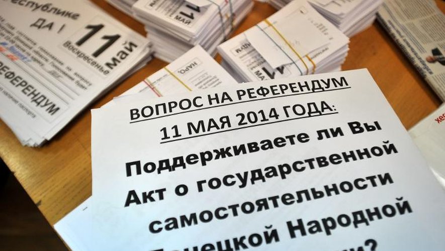 Les bulletins de vote pour le référendum du 11 mai 2014 en Ukraine